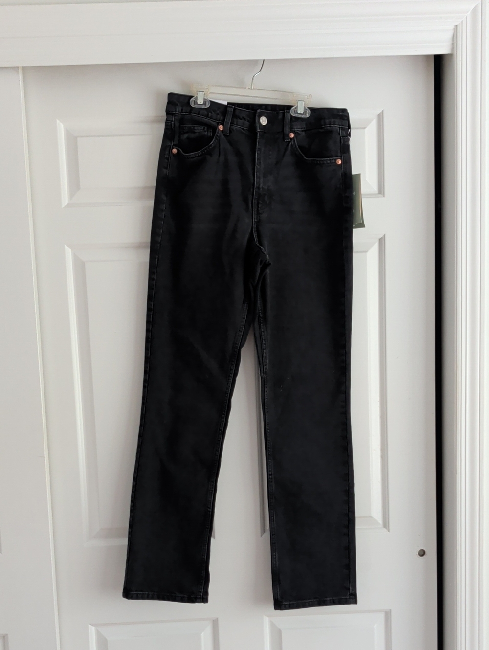 NWT H&M vintage Straight Black Jeans
